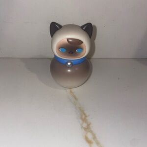 POP MART - PUCKY Roly-Poly Kitty - Siamese